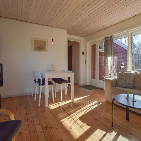 Hébergement de vacances Three-bedroom Holiday In *